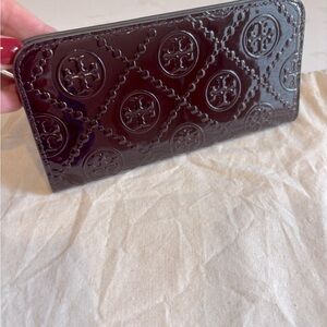 Tory Burch wallet